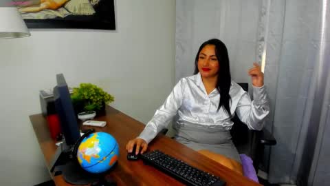 Snapshot of jean_foster chatting on November 5, 2025, 7:03 pm Mistress Jane Foster online show from November 5, 2025, 7:03 pm