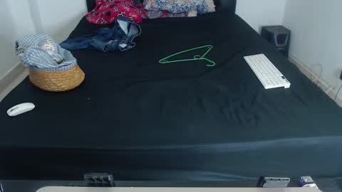 Snapshot of jeancarloscum chatting on December 17, 2025, 8:04 pm Jean Carlos online show from December 17, 2025, 8:04 pm