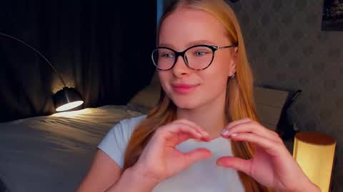 Jenny online show from October 19, 2025, 7:20 am