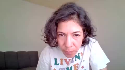 jeanneduval8888 online show from May 30, 2026, 11:02 pm