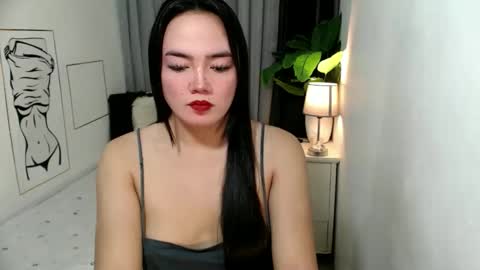Jeanwants2play online show from November 4, 2025, 9:25 pm