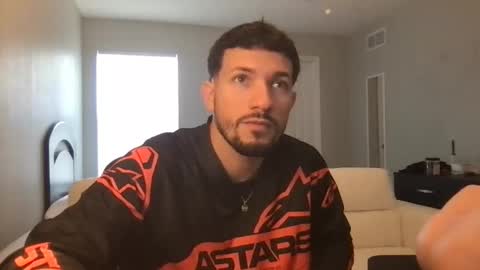 jeanwhitebianco online show from October 28, 2025, 4:31 pm