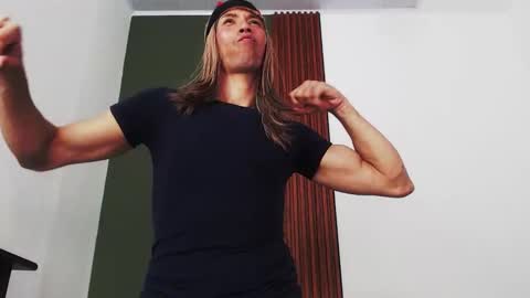 Snapshot of jeanys_sneider chatting on November 25, 2025, 2:06 pm Jeays online show from November 25, 2025, 2:06 pm