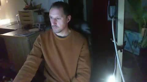 Snapshot of jef74700 chatting on December 17, 2024, 4:56 am Jrme online show from December 17, 2024, 4:56 am