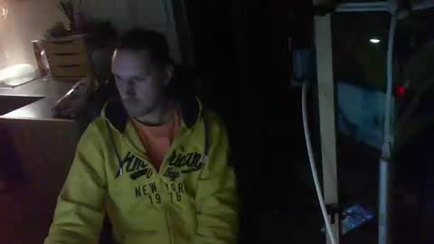 Snapshot of jef74700 chatting on January 4, 2025, 3:18 am Jrme online show from January 4, 2025, 3:18 am