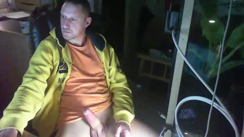 Snapshot of jef74700 chatting on January 19, 2025, 4:22 am Jrme online show from January 19, 2025, 4:22 am