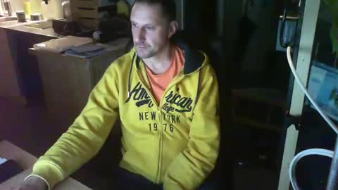 Snapshot of jef74700 chatting on February 2, 2025, 4:48 am Jrme online show from February 2, 2025, 4:48 am