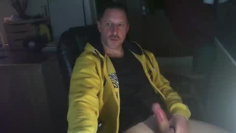 Snapshot of jef74700 chatting on February 22, 2025, 5:23 am Jrme online show from February 22, 2025, 5:23 am