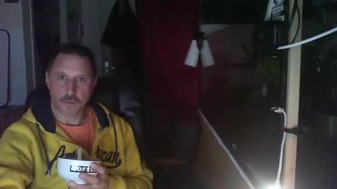 Snapshot of jef74700 chatting on February 27, 2025, 5:13 am Jrme online show from February 27, 2025, 5:13 am