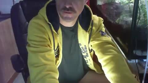 Snapshot of jef74700 chatting on March 8, 2025, 7:16 am Jrme online show from March 8, 2025, 7:16 am