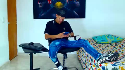 Snapshot of jeffer21_hot chatting on January 28, 2025, 5:32 am jeffer21_hot online show from January 28, 2025, 5:32 am