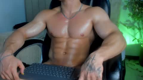 Snapshot of jeicob_gagnon chatting on December 4, 2025, 2:15 pm jeicob gagnon online show from December 4, 2025, 2:15 pm