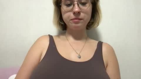 Snapshot of jelly_gum chatting on September 20, 2025, 1:56 pm Inna online show from September 20, 2025, 1:56 pm
