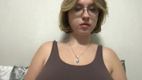 Snapshot of jelly_gum chatting on September 26, 2025, 3:38 pm Inna online show from September 26, 2025, 3:38 pm
