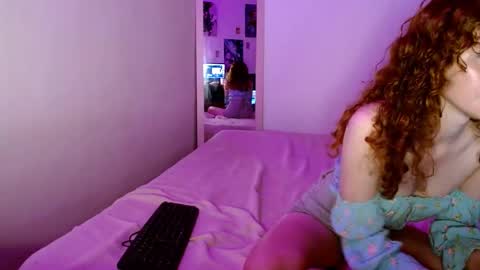 Snapshot of jellyrose chatting on November 29, 2025, 10:35 pm jellyrose online show from November 29, 2025, 10:35 pm