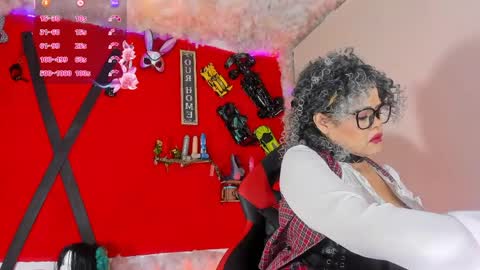 jena_derbo online show from April 6, 2026, 10:27 am