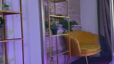 Jenifer  online show from May 30, 2026, 7:11 pm