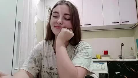 Snapshot of jeniffervaneck chatting on December 13, 2025, 10:15 pm Jeniffer online show from December 13, 2025, 10:15 pm