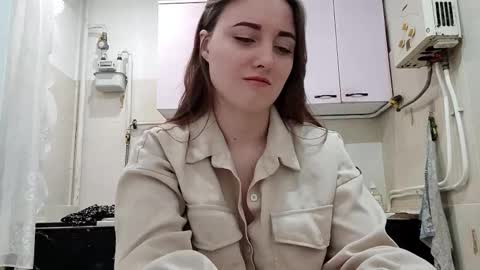 Snapshot of jeniffervaneck chatting on December 16, 2025, 8:14 pm Jeniffer online show from December 16, 2025, 8:14 pm