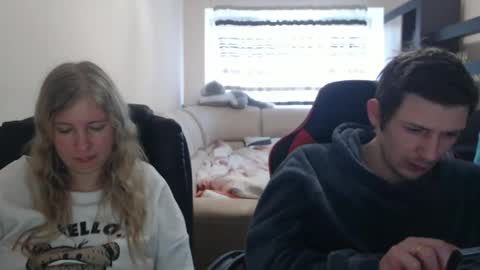 JenisAndPeter online show from March 8, 2025, 7:05 am