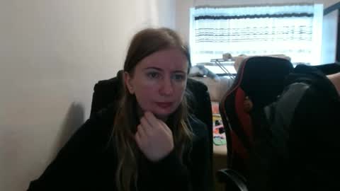 JenisAndPeter online show from October 14, 2025, 5:52 am