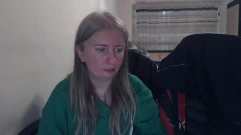 JenisAndPeter online show from March 25, 2026, 7:20 pm