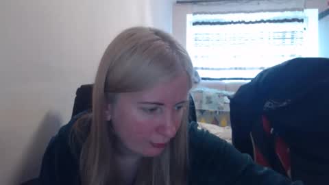 JenisAndPeter online show from May 4, 2026, 6:31 am
