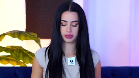 jenna_day online show from October 9, 2025, 9:29 am