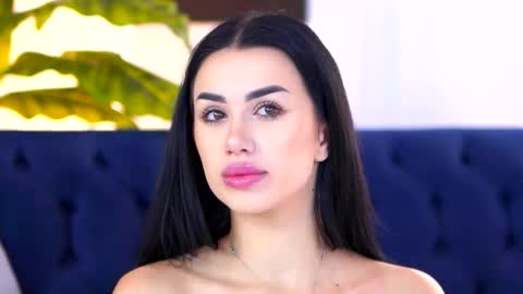 jenna_day online show from October 11, 2025, 9:19 am