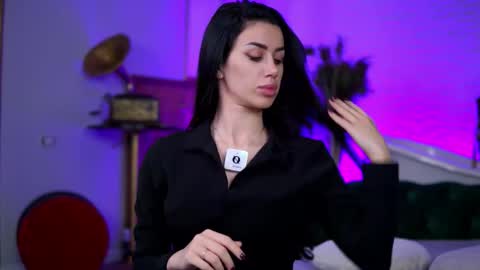 jenna_day online show from December 21, 2025, 8:32 am