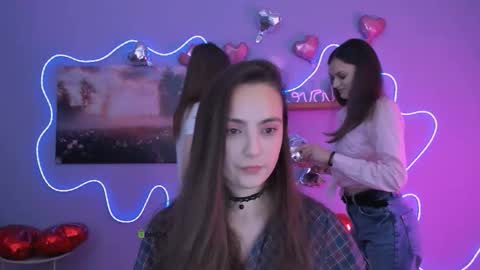 Snapshot of jenna_elayne chatting on February 18, 2026, 10:00 am jenna_elayne online show from February 18, 2026, 10:00 am