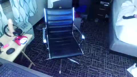 Jenna Cross online show from February 9, 2025, 6:33 am