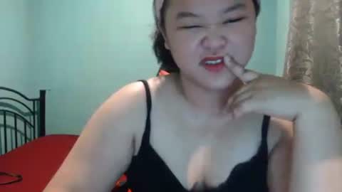 jennalyn_19 online show from March 4, 2025, 7:01 pm