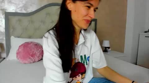 Snapshot of jennamyers chatting on March 17, 2026, 7:50 pm JennaMyers online show from March 17, 2026, 7:50 pm