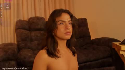 Snapshot of jennardrako chatting on October 12, 2025, 5:50 am jennardrako online show from October 12, 2025, 5:50 am