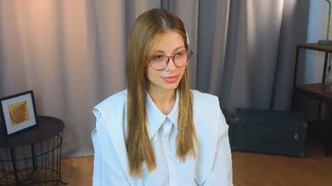 Snapshot of jennellsouvannakhiry chatting on July 14, 2026, 3:22 am Kate online show from July 14, 2026, 3:22 am