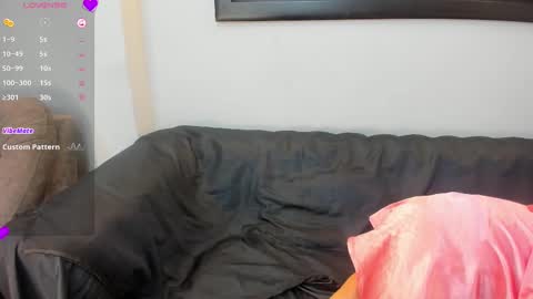 Snapshot of jennierosse chatting on October 23, 2025, 12:15 pm Jennie online show from October 23, 2025, 12:15 pm