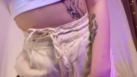 Jennifer online show from October 16, 2025, 1:45 pm