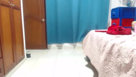 jennifer_t online show from March 9, 2025, 8:07 am