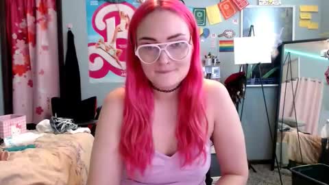 Jennifer Gwen online show from November 7, 2025, 6:02 am