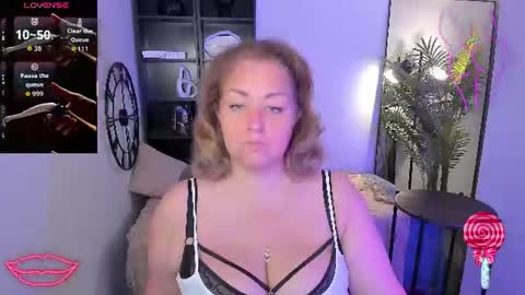 Jennifer online show from July 2, 2026, 8:37 pm