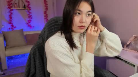 Jenni online show from November 12, 2025, 1:22 pm