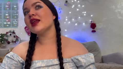 Snapshot of jennisxcharming chatting on December 30, 2024, 6:05 pm Mila online show from December 30, 2024, 6:05 pm