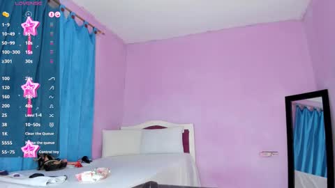 Snapshot of jenny_evans82 chatting on February 17, 2026, 11:44 pm jenny online show from February 17, 2026, 11:44 pm