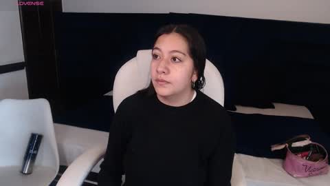 Jenny  online show from November 18, 2025, 12:31 pm