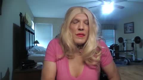 Snapshot of jenny_gurl2021 chatting on February 10, 2026, 4:22 pm jenny gurl online show from February 10, 2026, 4:22 pm