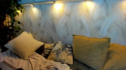 Jenny online show from February 3, 2026, 2:53 am