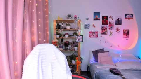 Snapshot of jenny_piper chatting on January 22, 2025, 6:52 am Jenny Piper online show from January 22, 2025, 6:52 am