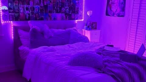 Snapshot of jenny_rosexx chatting on October 14, 2025, 11:33 am jenny_rosexx online show from October 14, 2025, 11:33 am