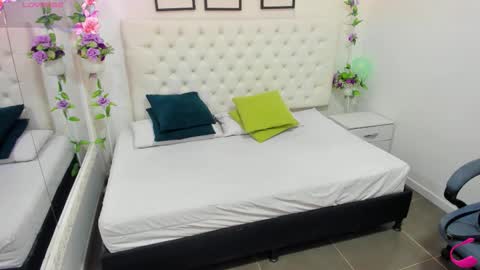 jenny_stark online show from December 1, 2025, 11:04 am